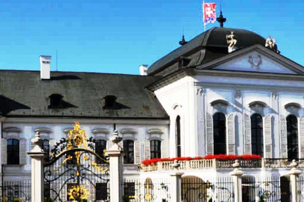 Diamond Residence In Old Town With Free Parking Pressburg Exterior foto