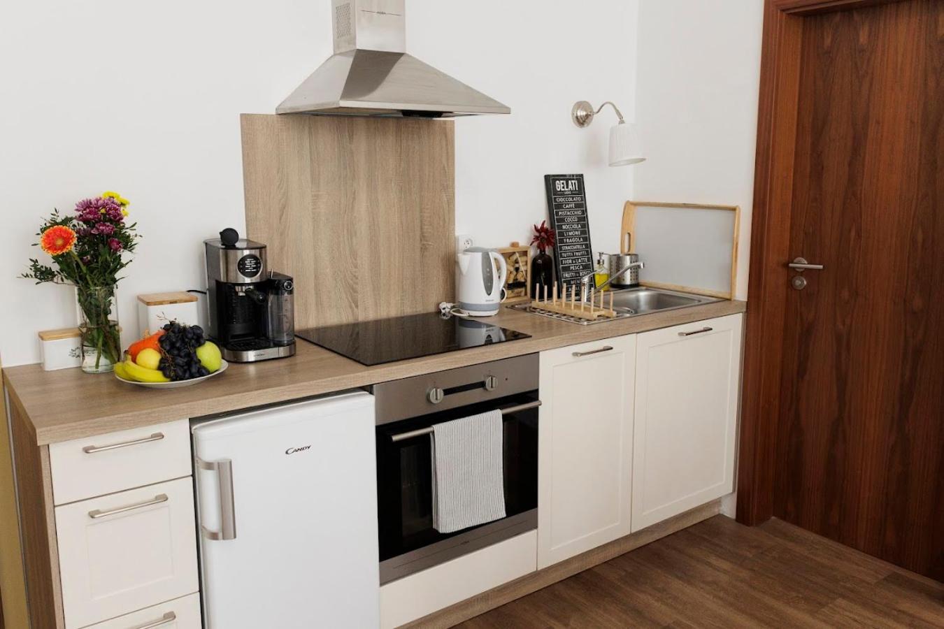 Diamond Residence In Old Town With Free Parking Pressburg Exterior foto