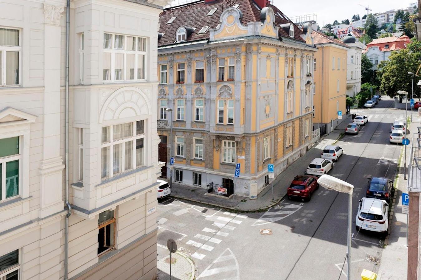 Diamond Residence In Old Town With Free Parking Pressburg Exterior foto